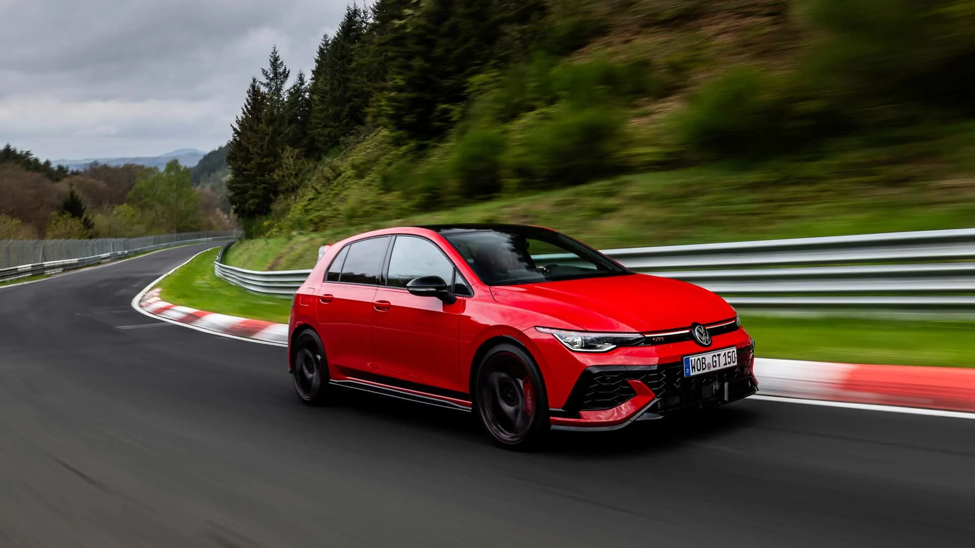 2026-volkswagen-golf-gti-edition-50-01