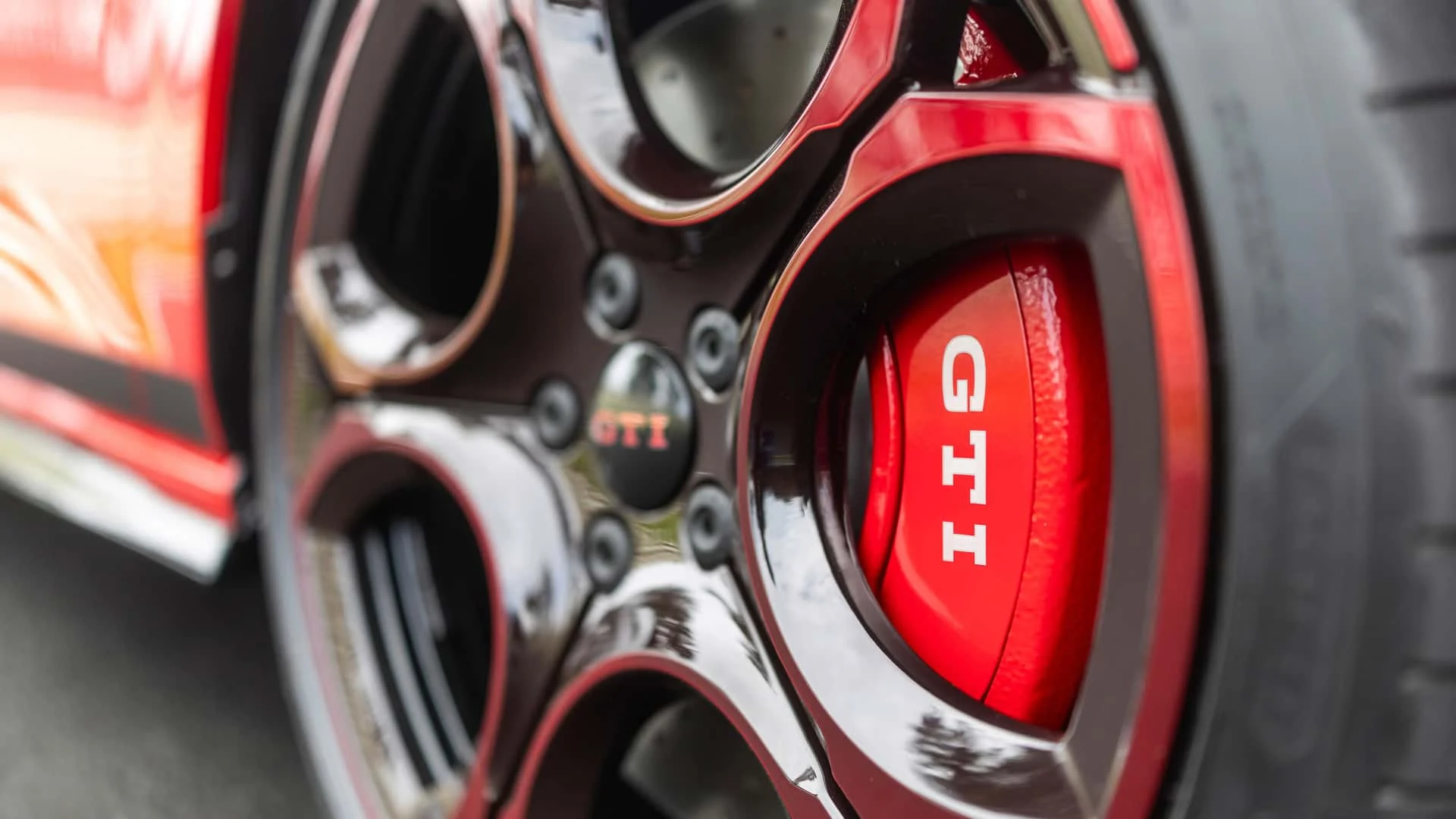 2026-volkswagen-golf-gti-edition-50-32