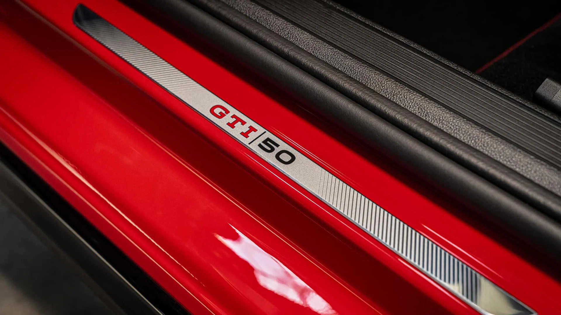 2026-volkswagen-golf-gti-edition-50-35