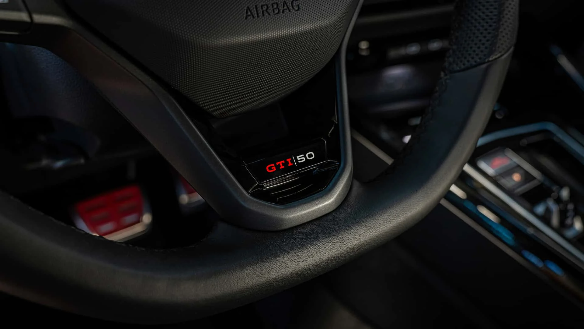 2026-volkswagen-golf-gti-edition-50-38