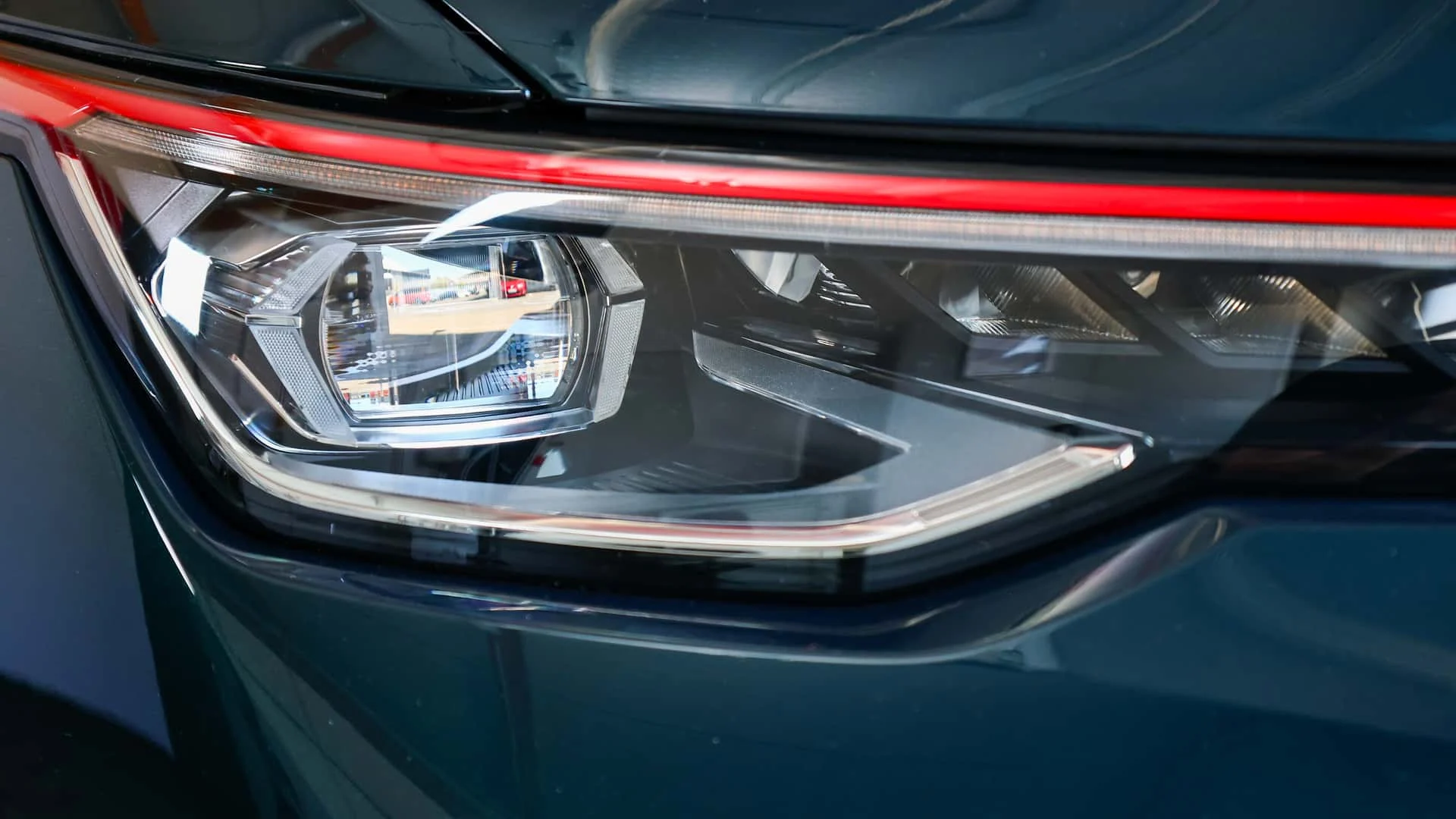 2026-volkswagen-golf-gti-edition-50-52