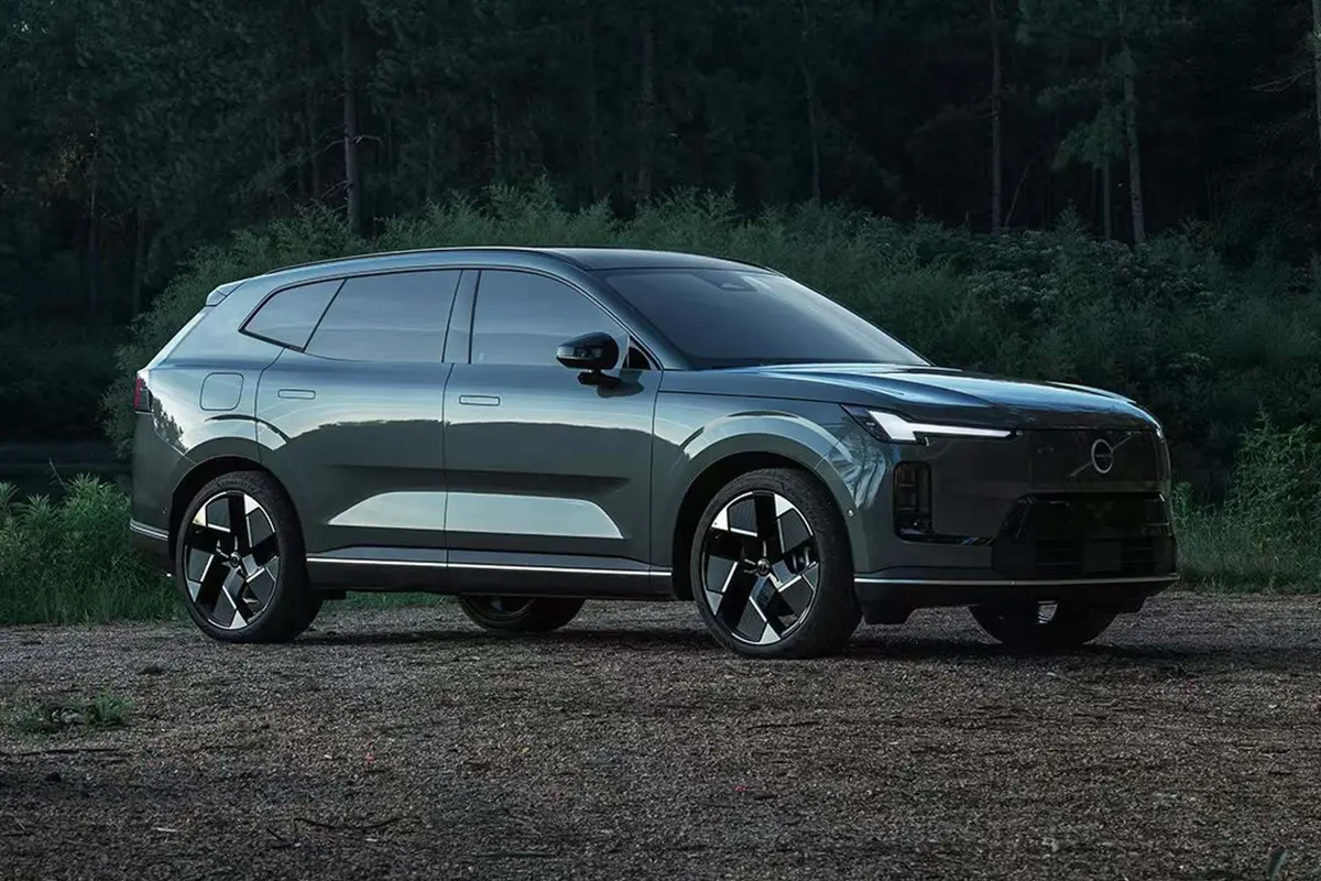 2025款沃尔沃XC70插混16