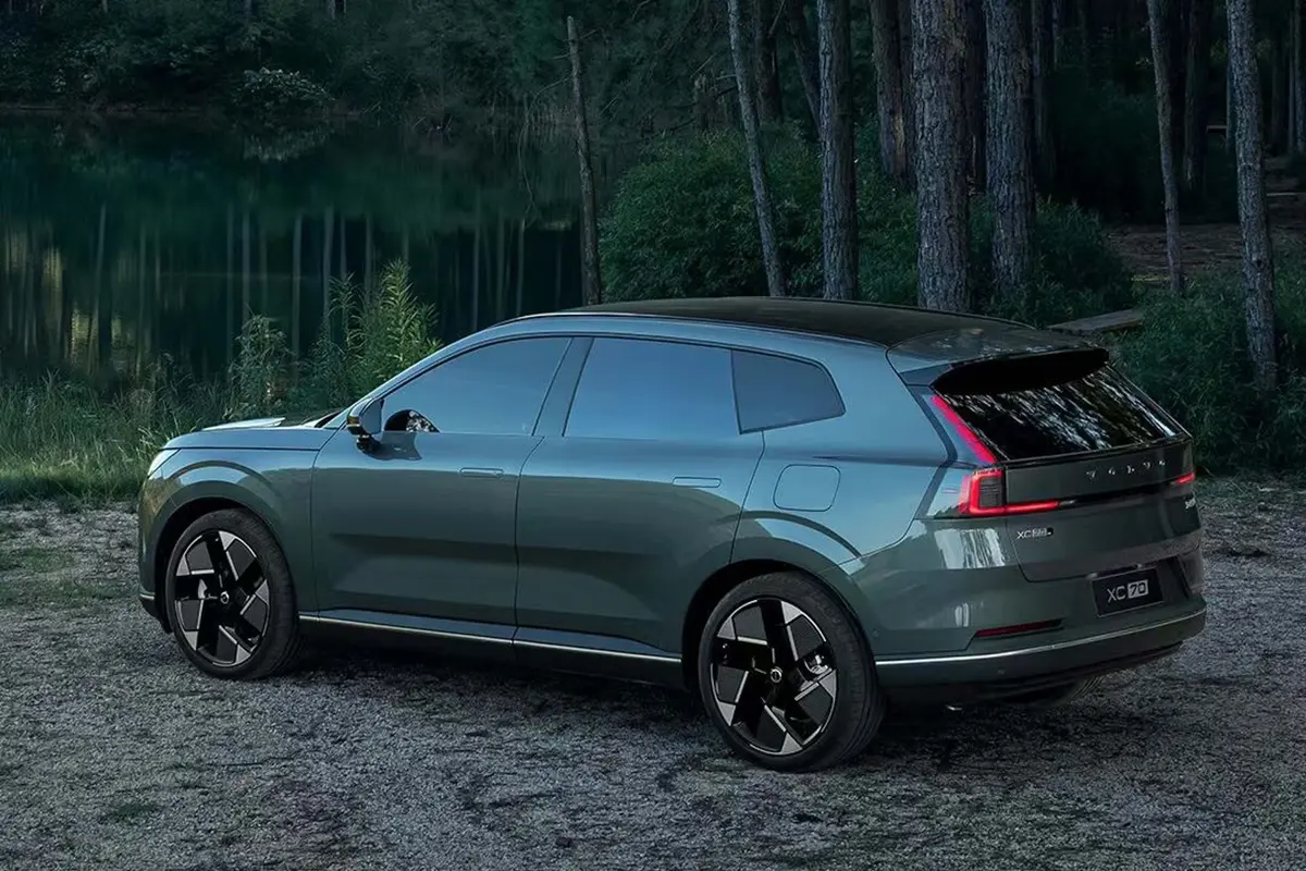 2025款沃尔沃XC70插混20