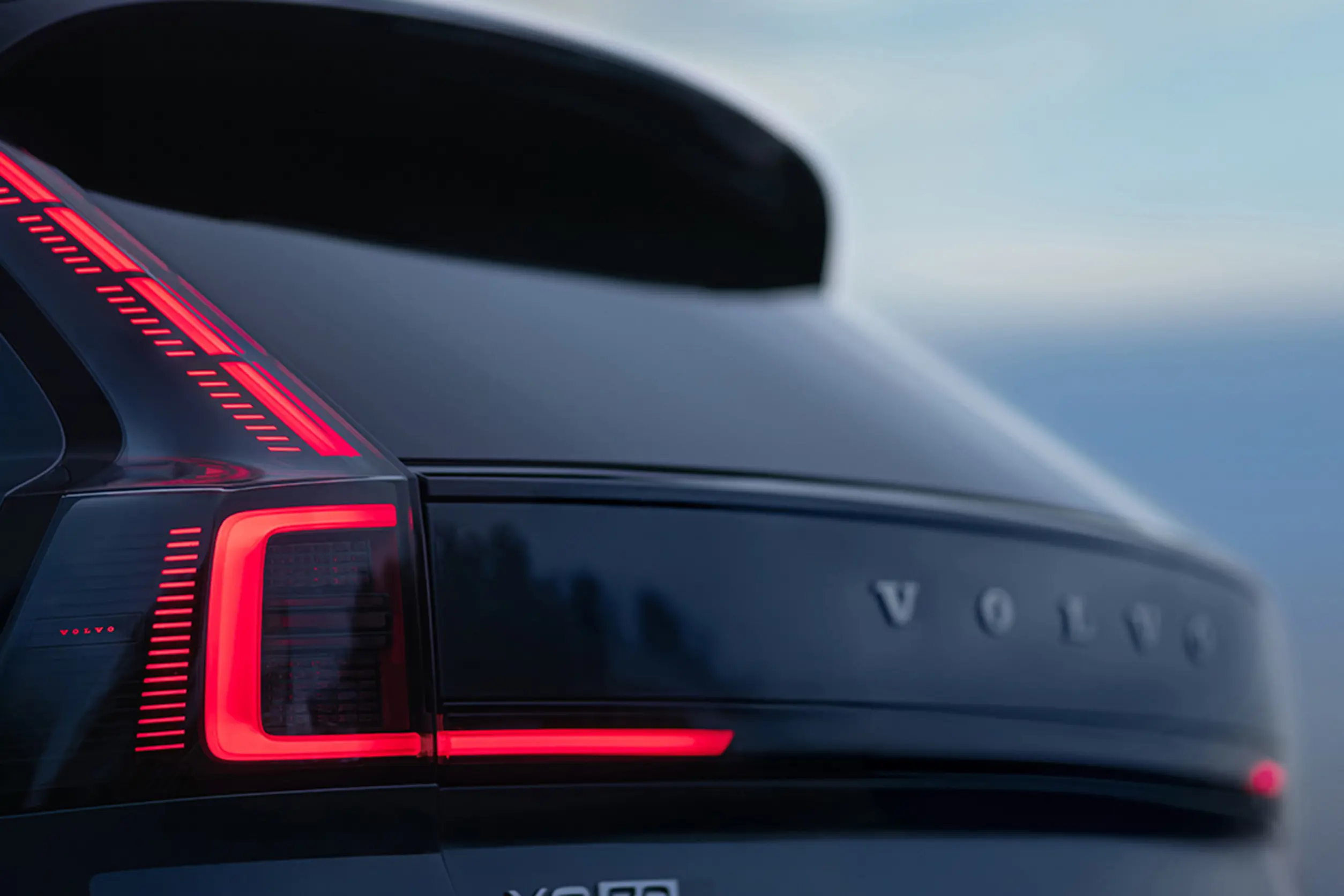 2025款沃尔沃XC70插混版牛仔蓝03
