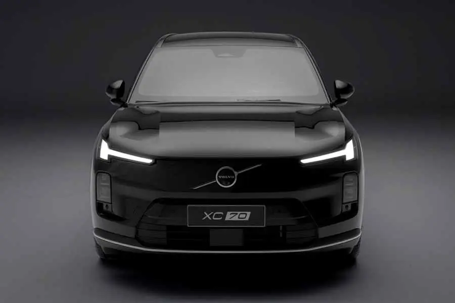 2025款沃尔沃XC70插混版玛瑙黑01