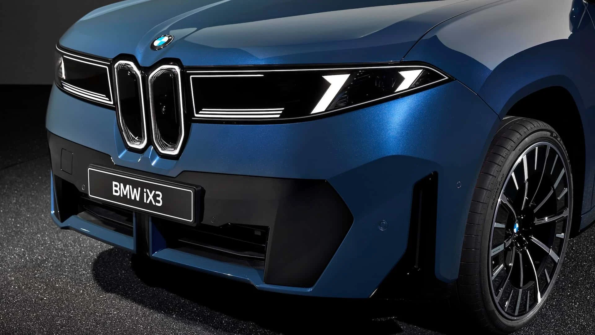 2026 BMW ix3-009