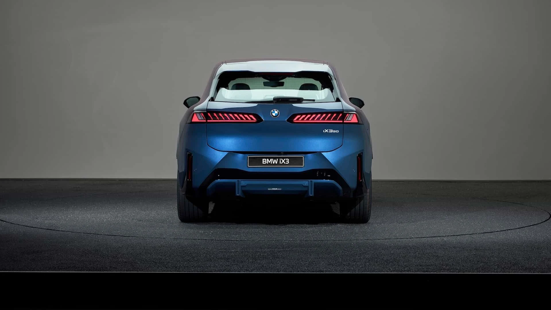 2026 BMW ix3-013