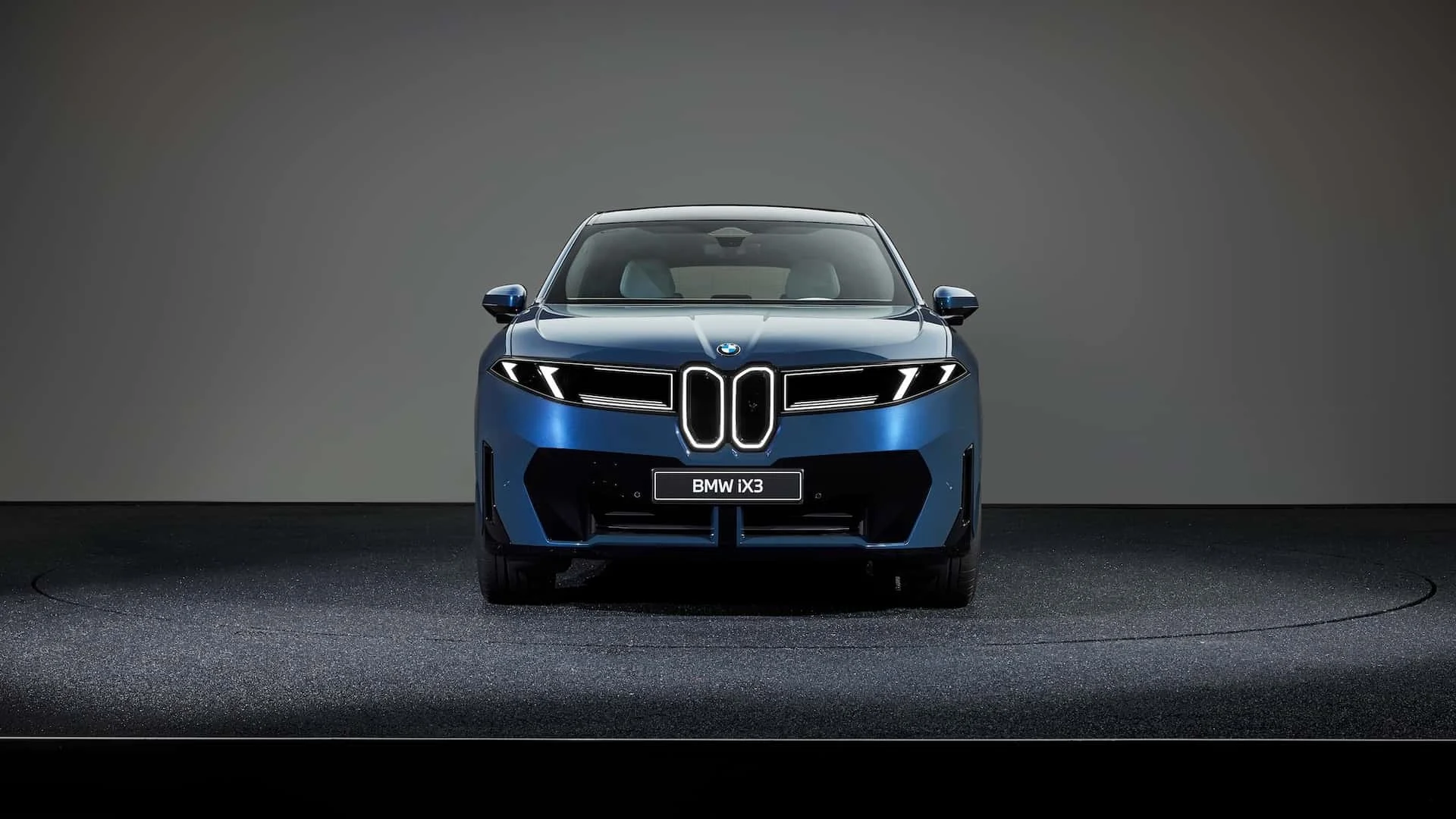 2026 BMW ix3-014