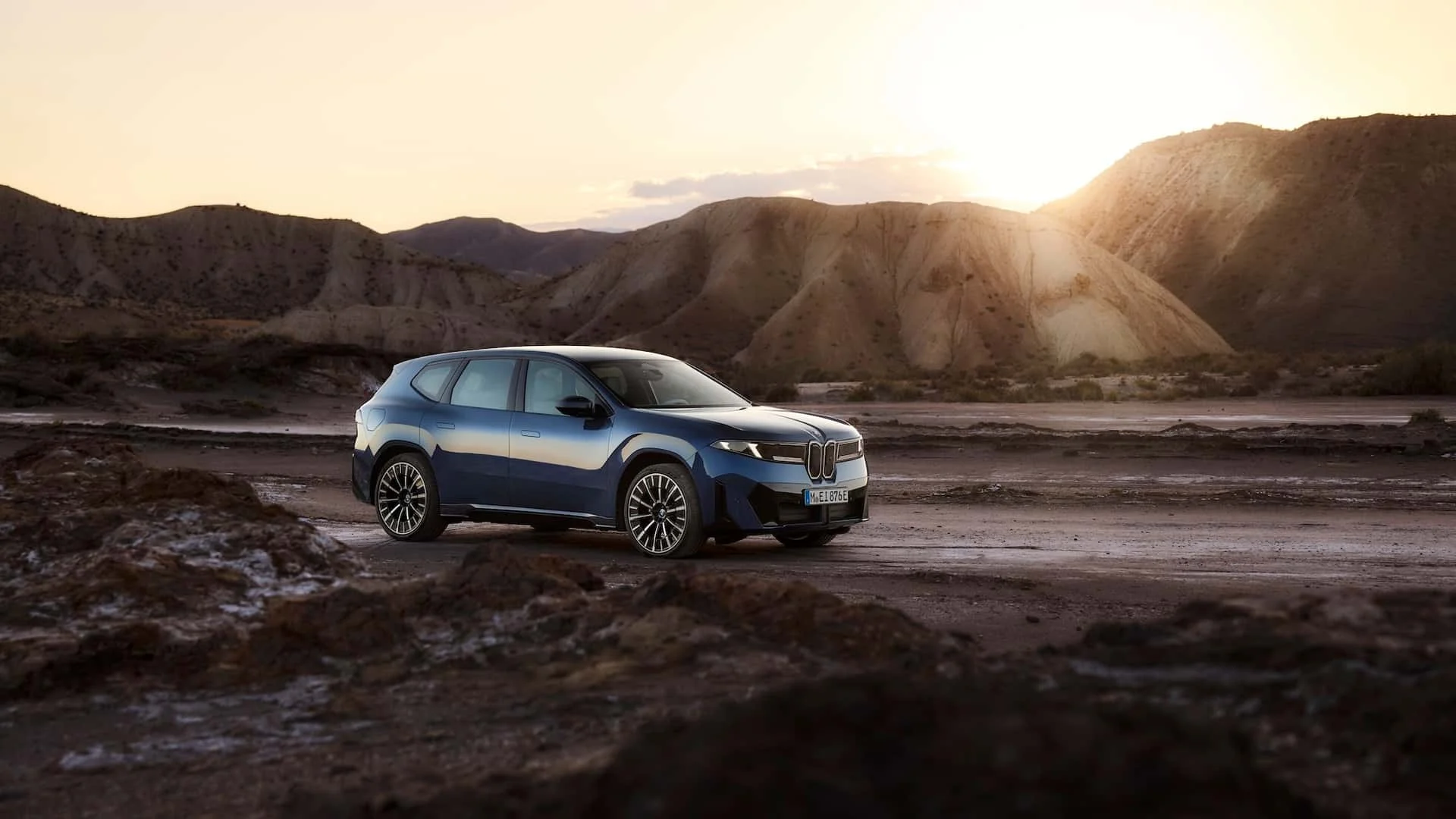 2026 BMW ix3-024