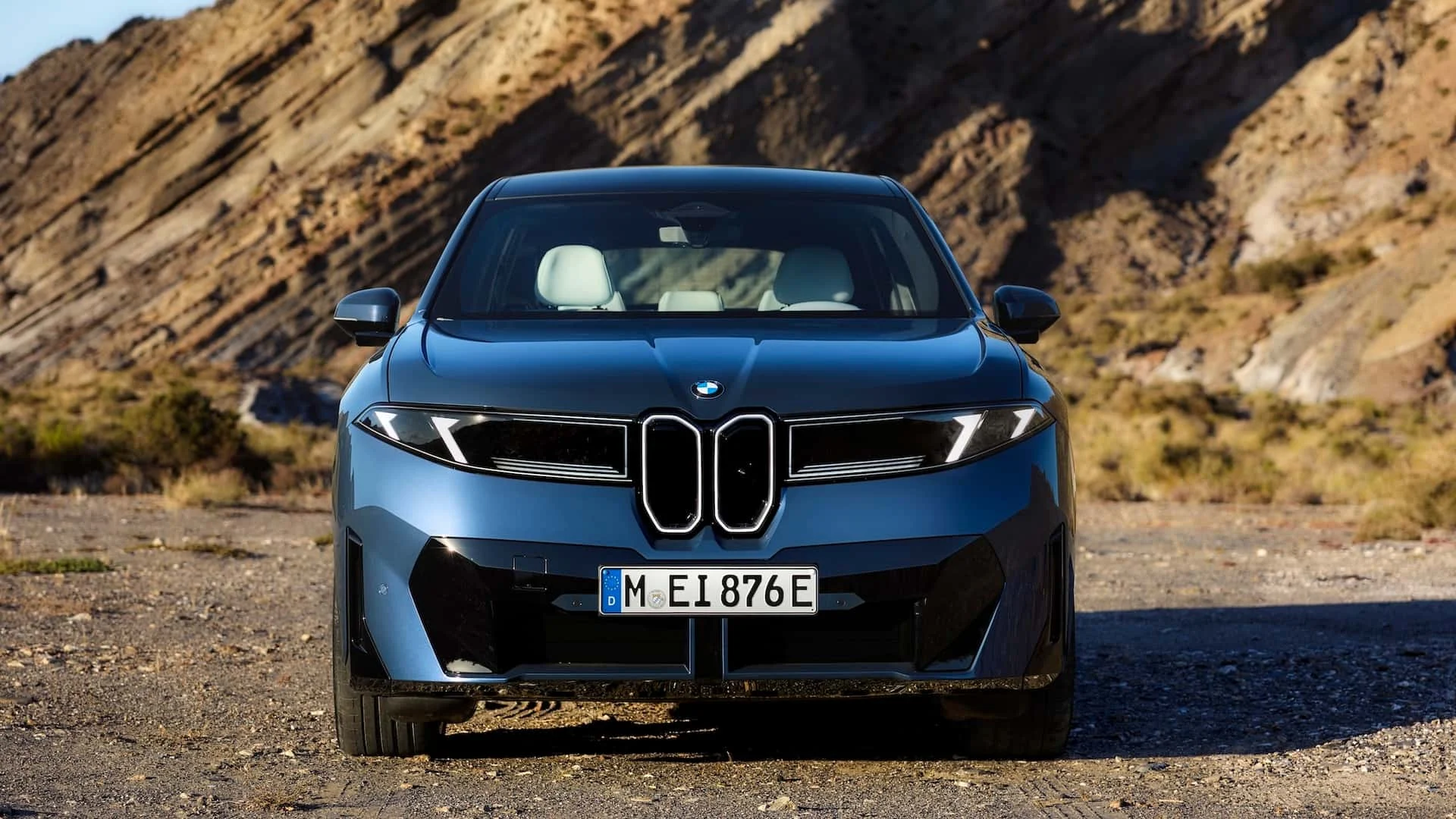 2026 BMW ix3-026