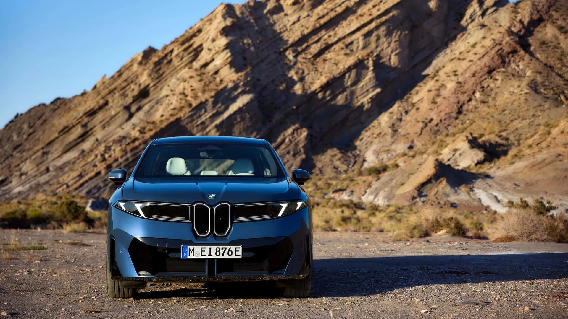 2026 BMW ix3-027