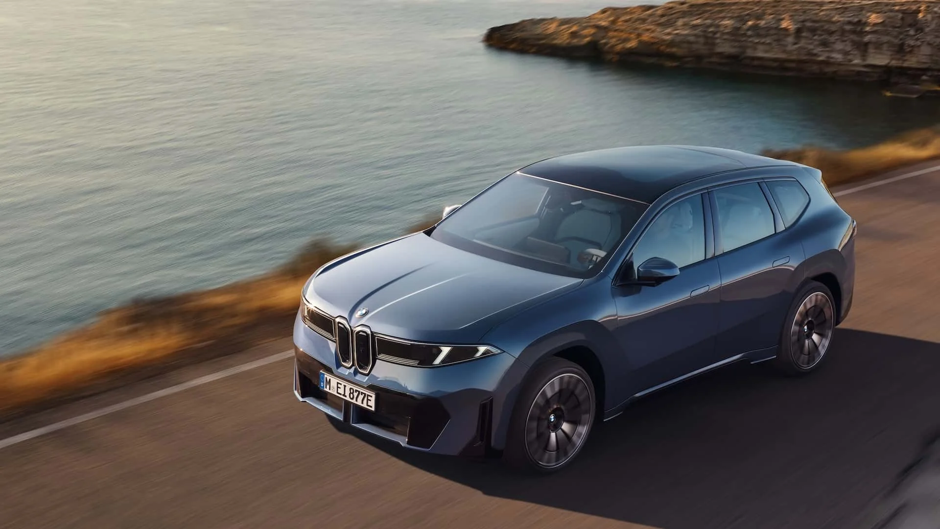 2026 BMW ix3-042