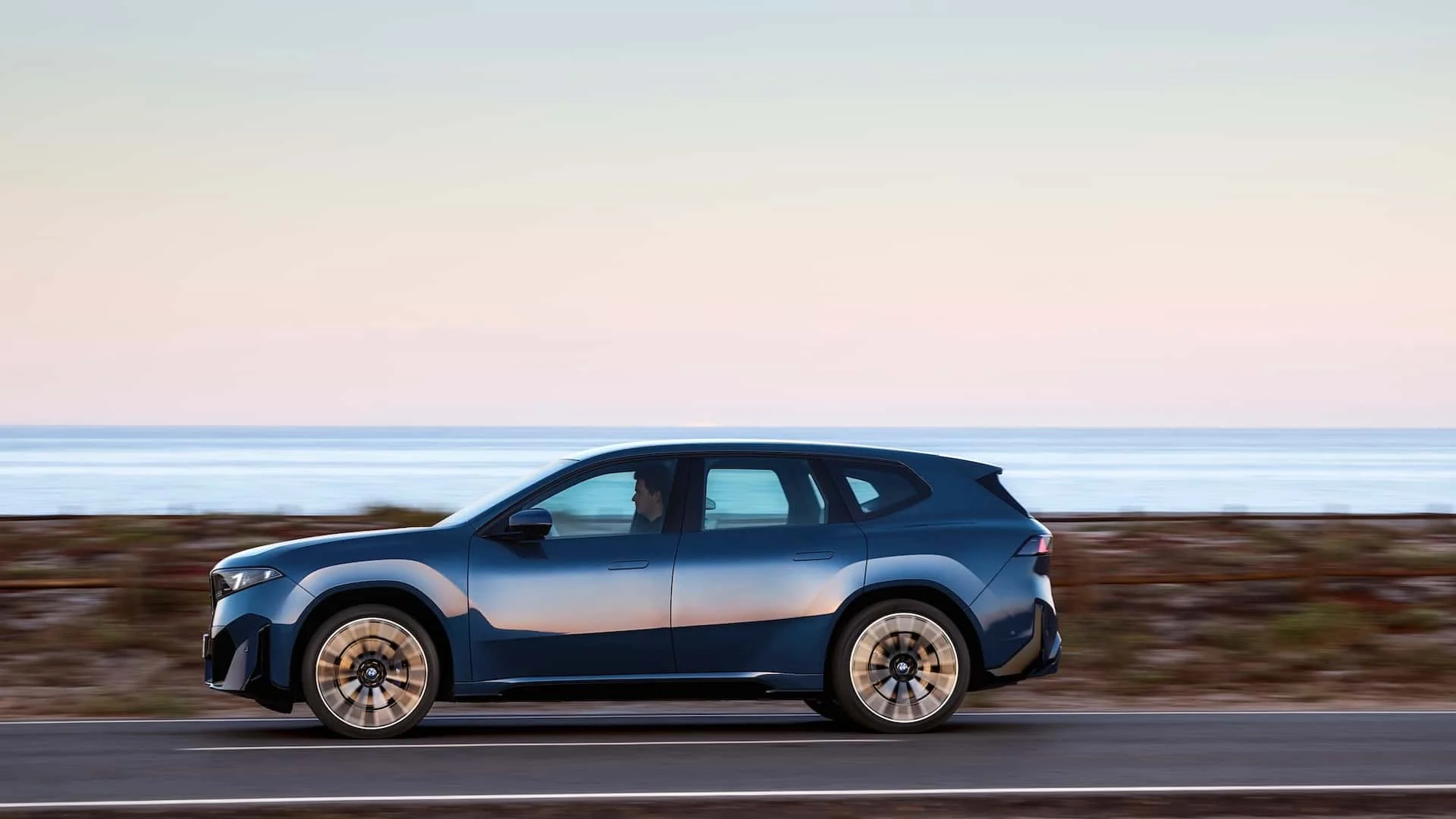 2026 BMW ix3-047