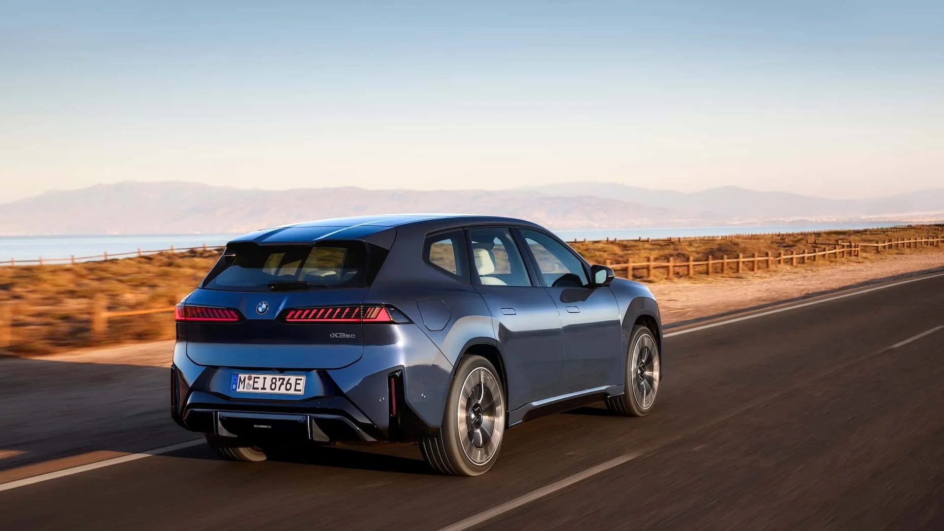 2026 BMW ix3-049