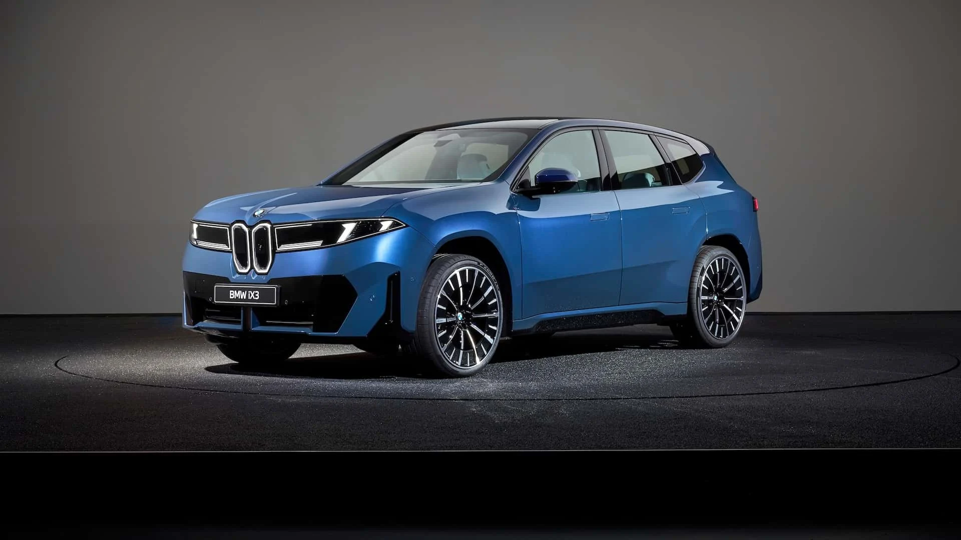 2026 BMW ix3-075