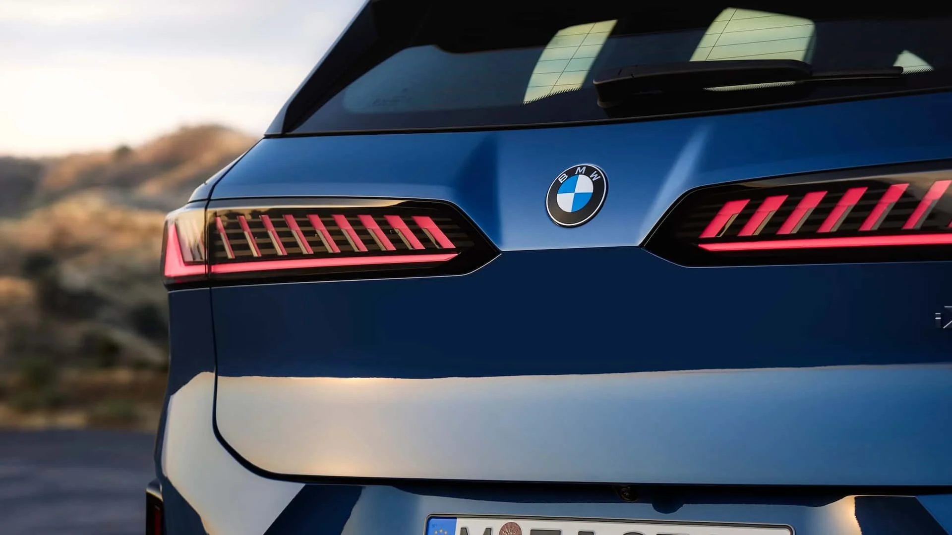 2026 BMW ix3-087