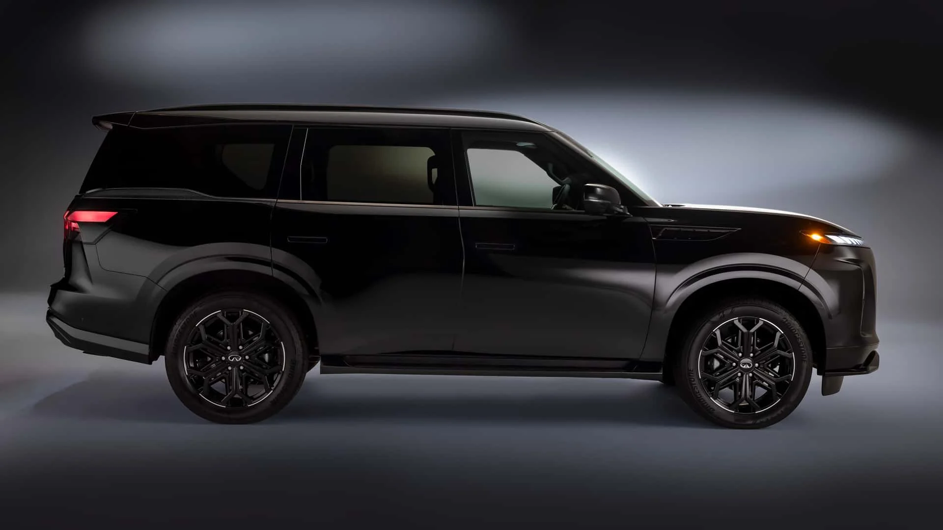 2026-infiniti-qx80-sport-07