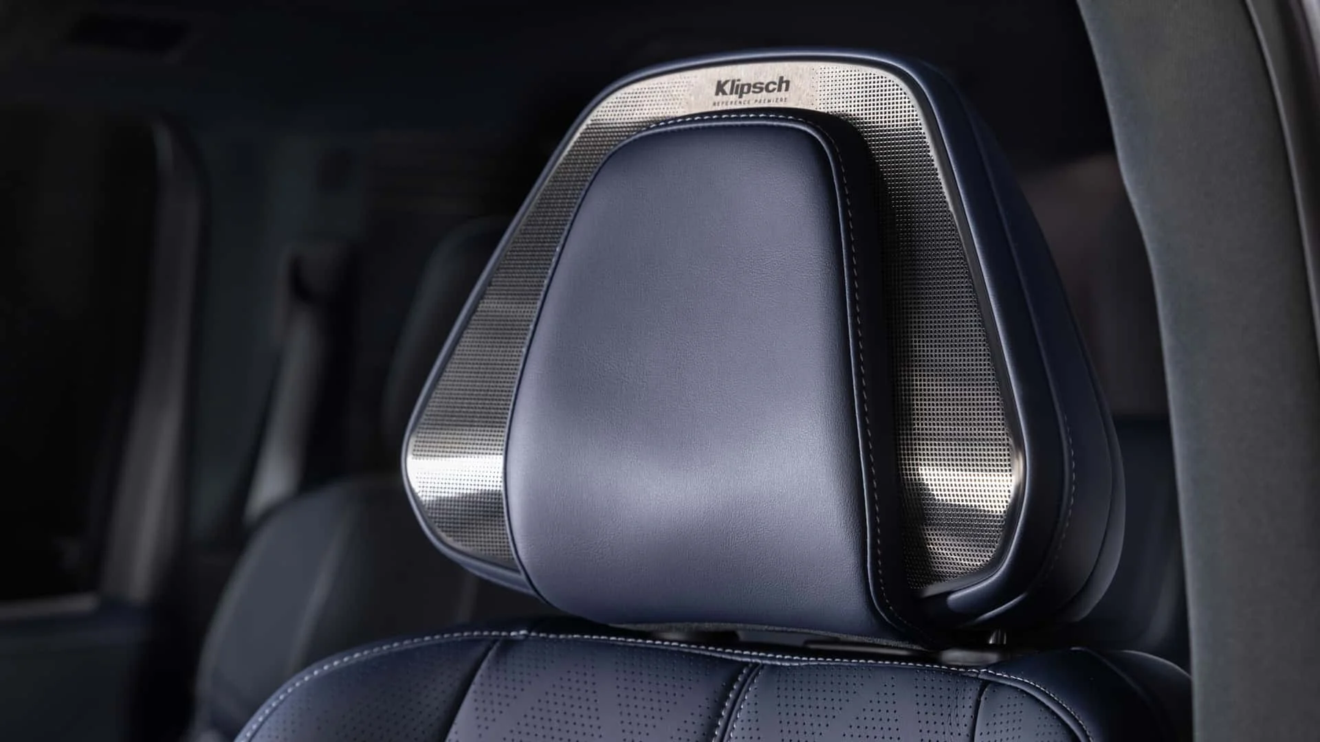 2026-infiniti-qx80-sport-21