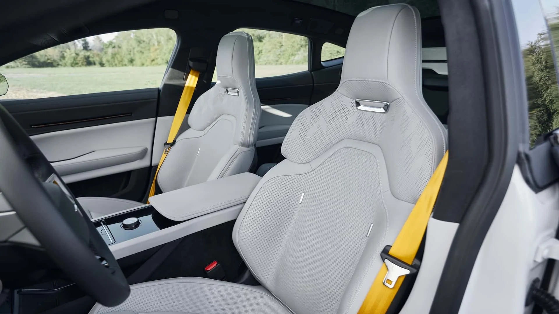 2026-polestar-5-14