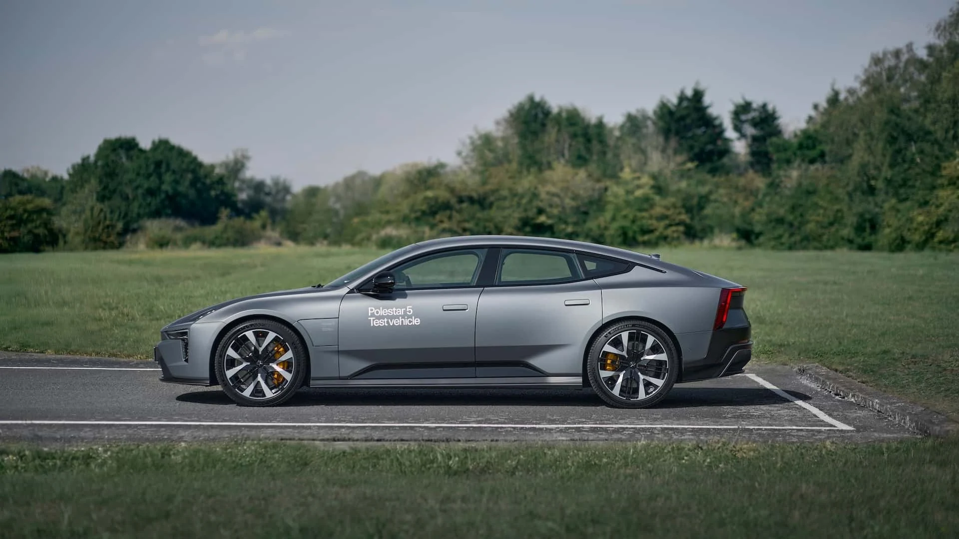 2026-polestar-5-21